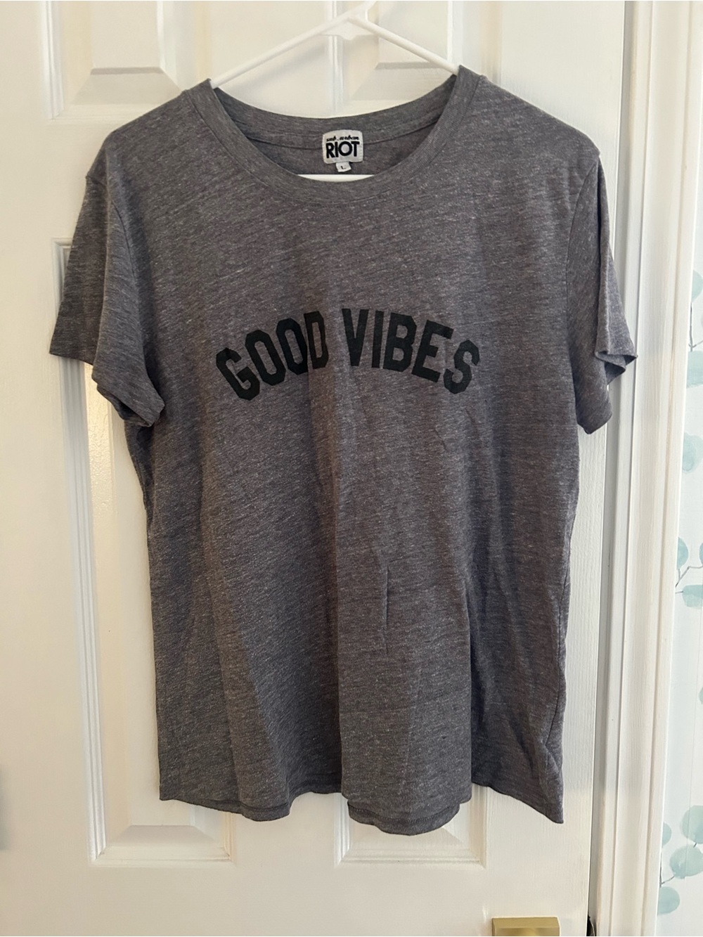 Sub_Urban Riot Heather Gray "Good Vibes" Short Sleeve Tee